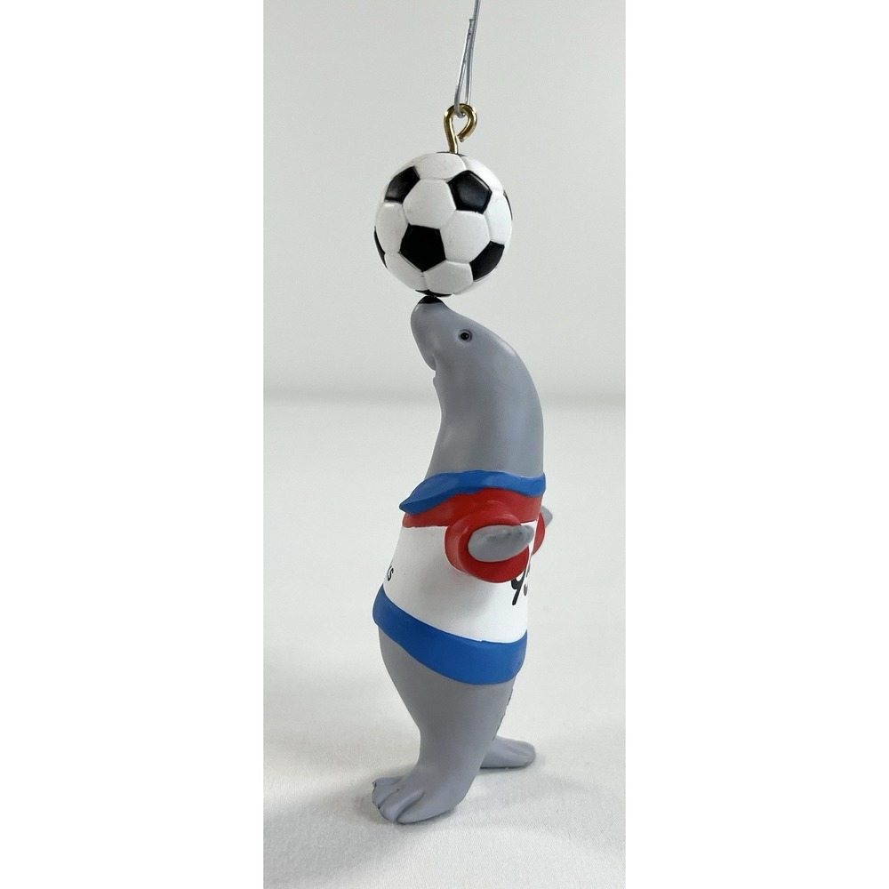 Vintage 1995‎ Hallmark "Perfect Balance" St. Nicks Soccer Seal Ornament Sports - Picture 3 of 11